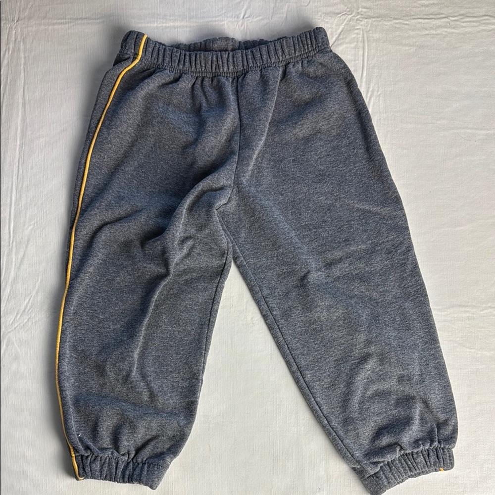 KHQ SPORTSWEAR Boy’s Gray Sweatpants with Yellow Stripe Size 4T